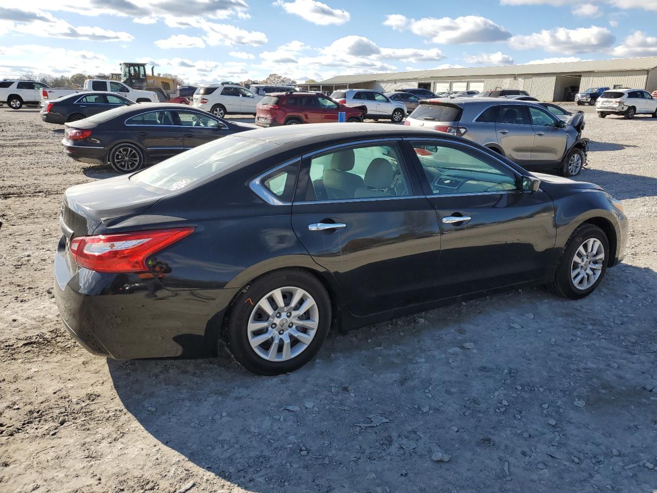 2017 Nissan Altima - Image 3