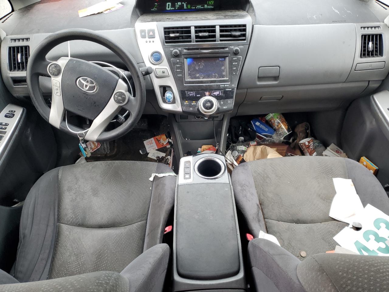 2014 Toyota Prius - Image 8
