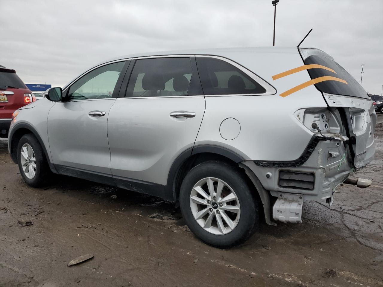 VIN 5XYPG4A36KG575730 2019 KIA SORENTO no.2