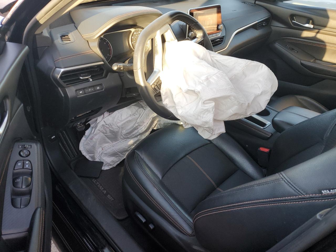 2021 Nissan Altima - Image 8