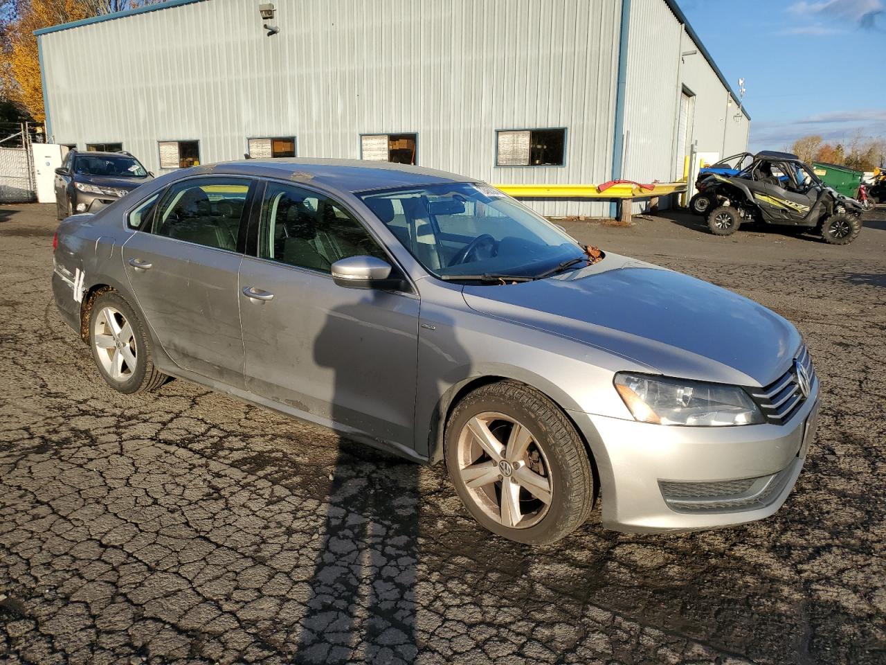 VIN 1VWAT7A37EC033769 2014 VOLKSWAGEN PASSAT no.4