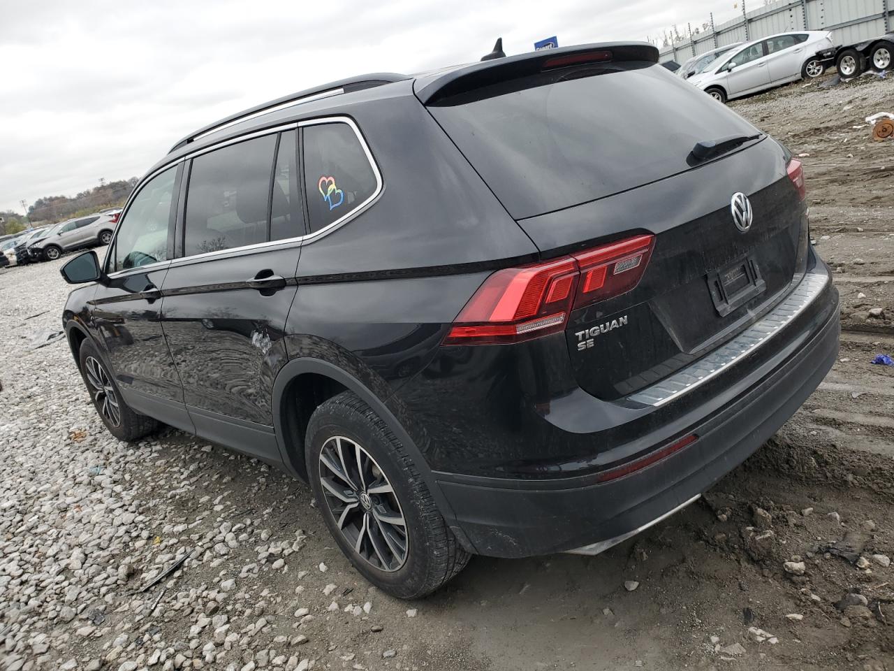 2019 Volkswagen Tiguan - Image 2