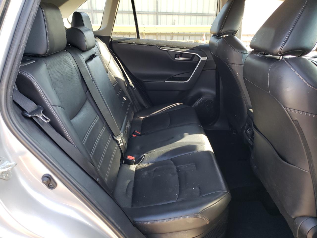 2019 Toyota RAV 4 - Image 11