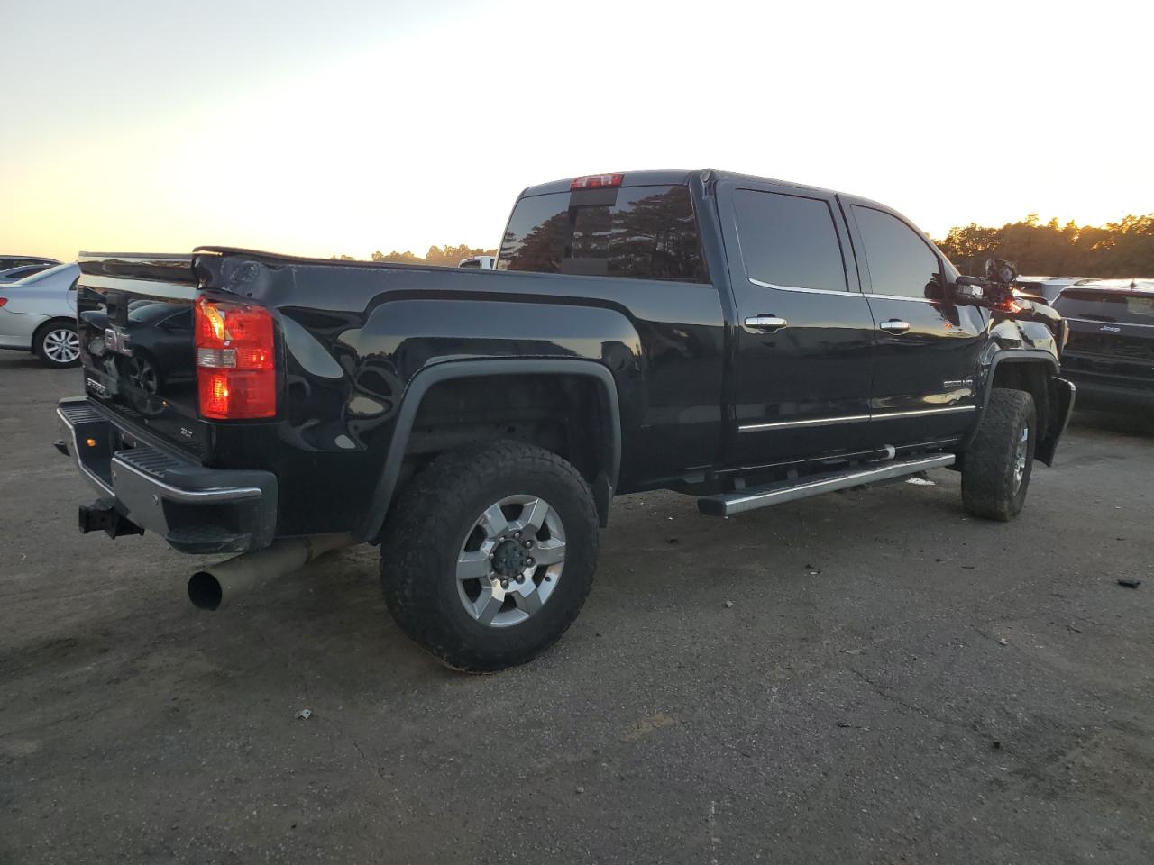 2015 GMC Sierra - Image 3