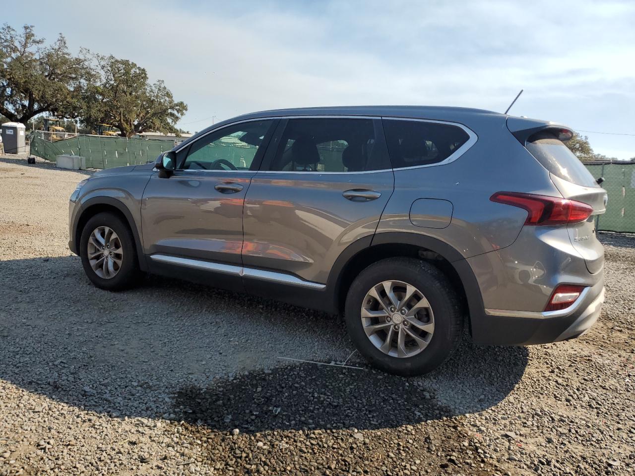 2019 Hyundai Santa Fe - Image 2