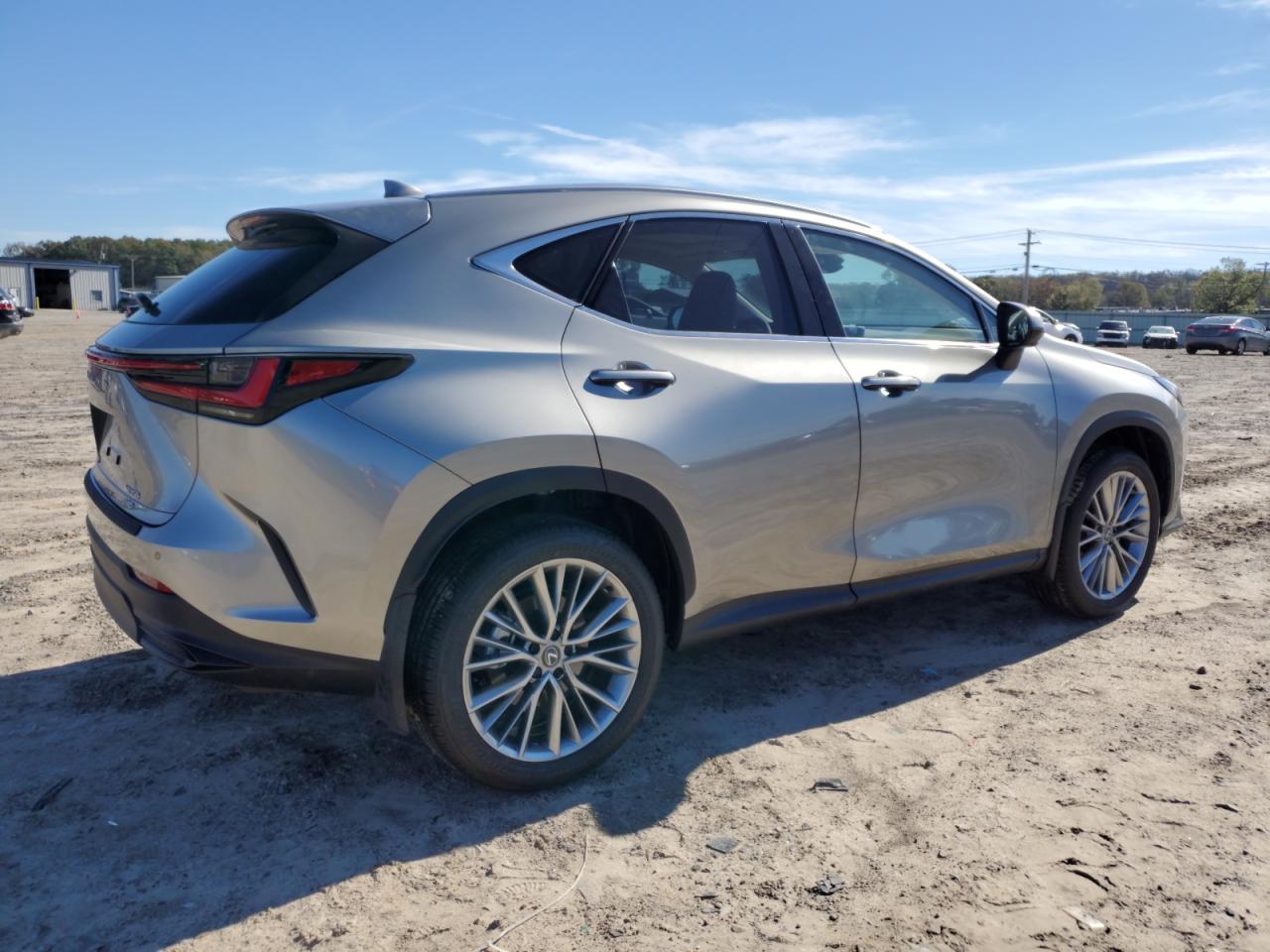 VIN JTJHGCEZ4S5010282 2025 LEXUS NX 350 LUX no.3