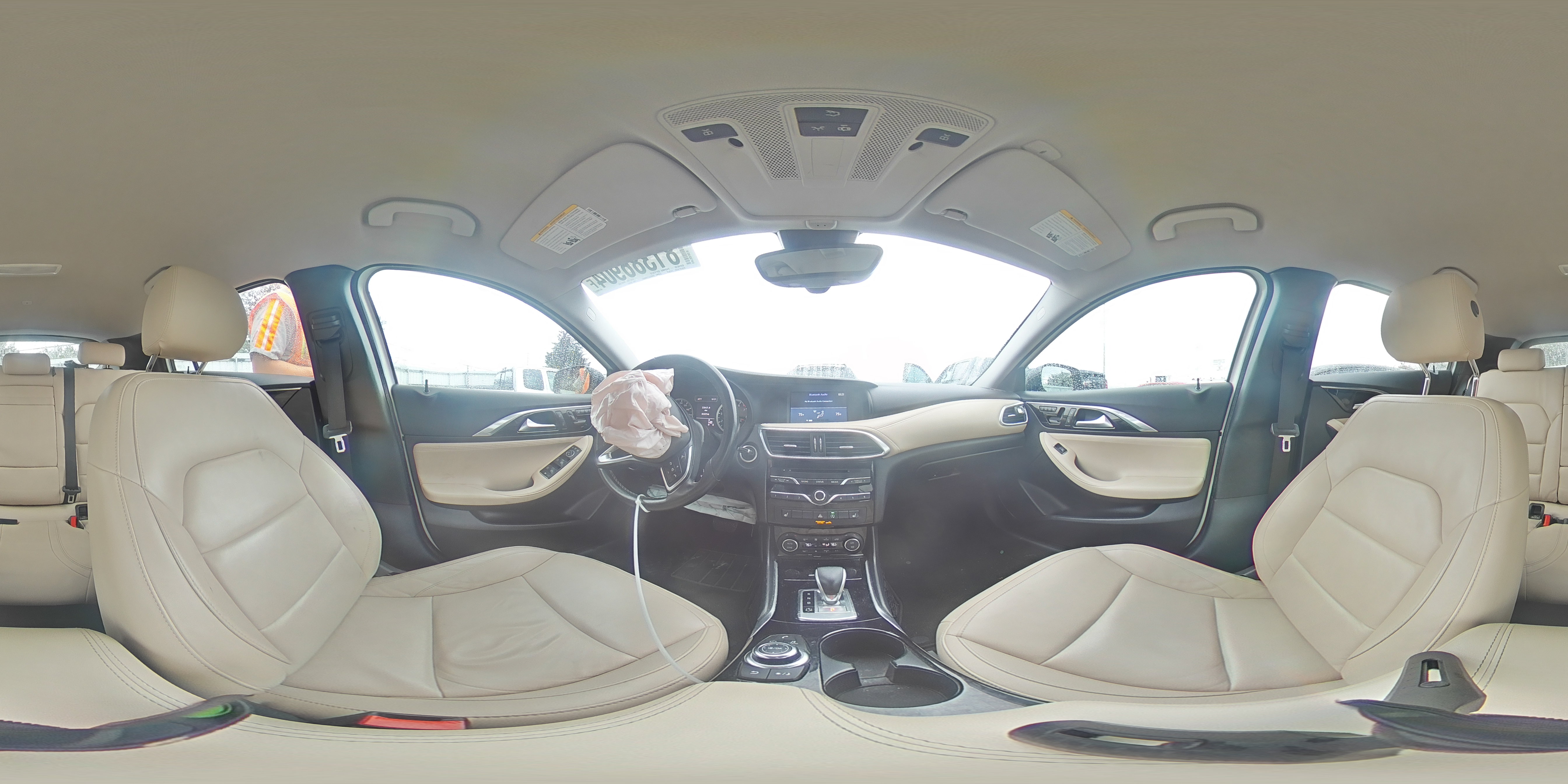 2018 Infiniti QX30 - Image 14