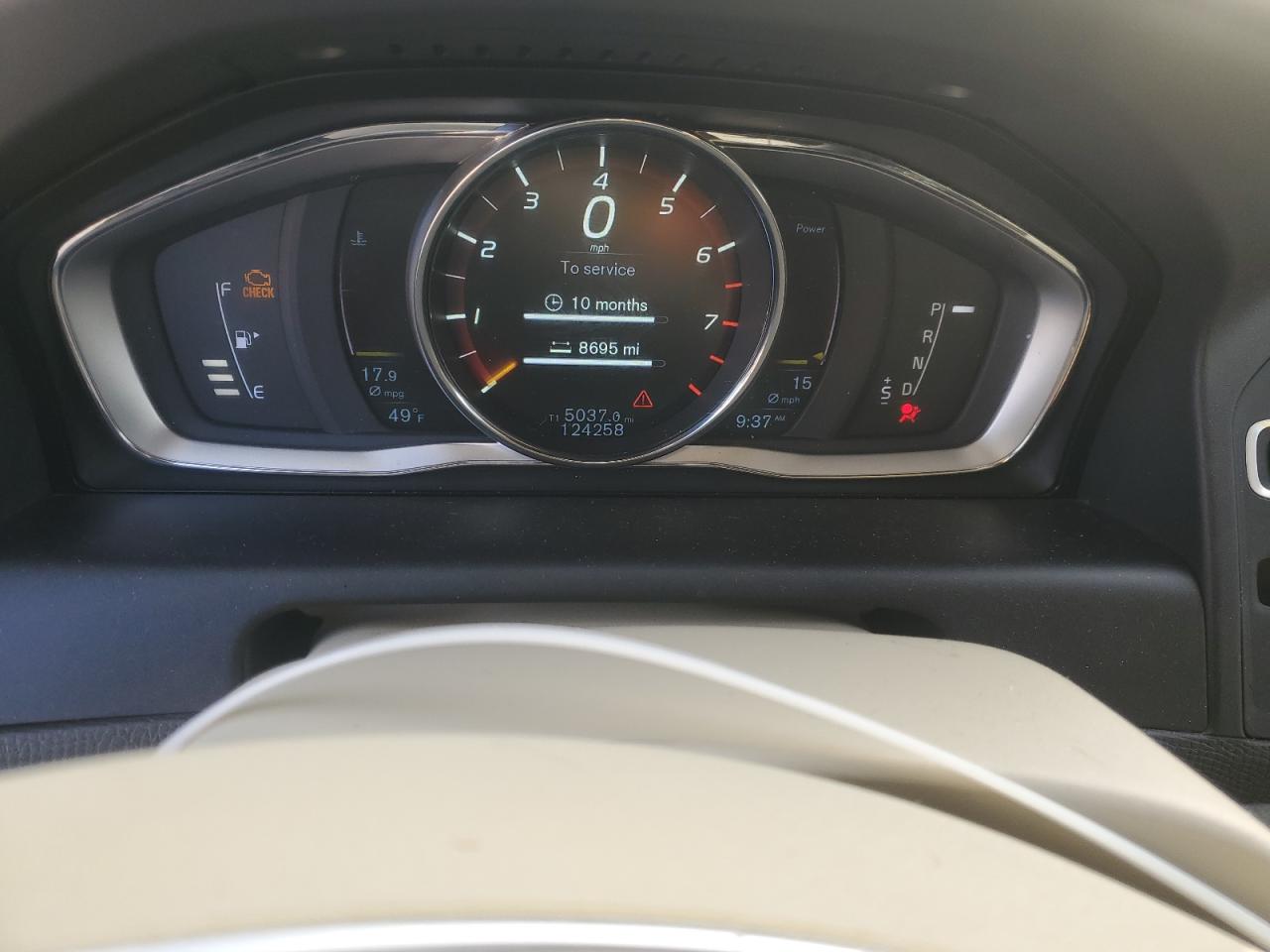 2016 Volvo XC60 - Image 9