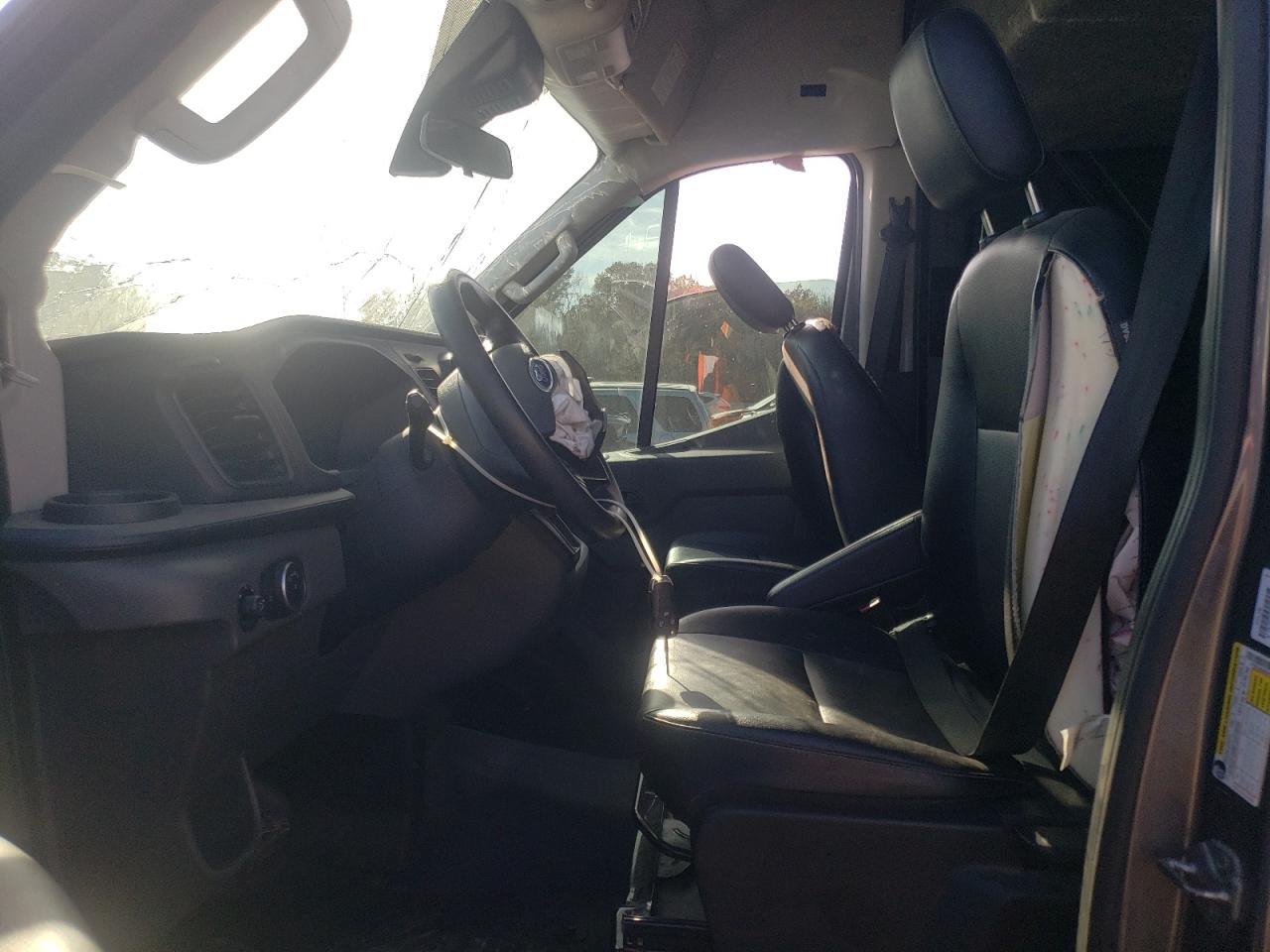 2022 Ford Transit - Image 7