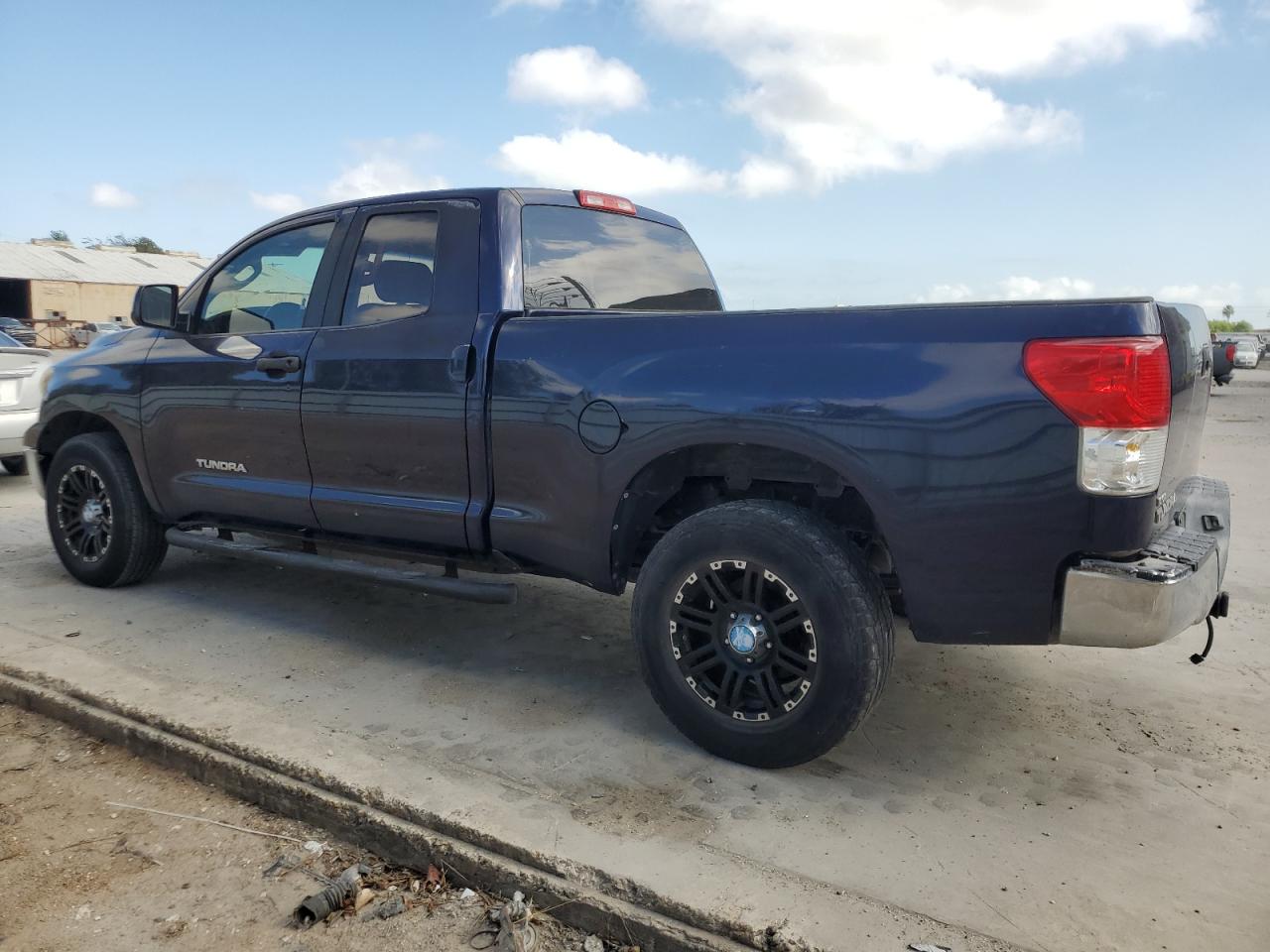 2010 Toyota Tundra - Image 2