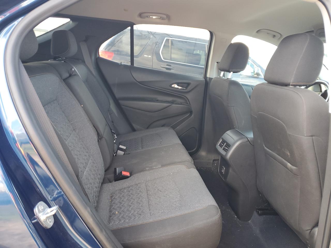 2022 Chevrolet Equinox - Image 11