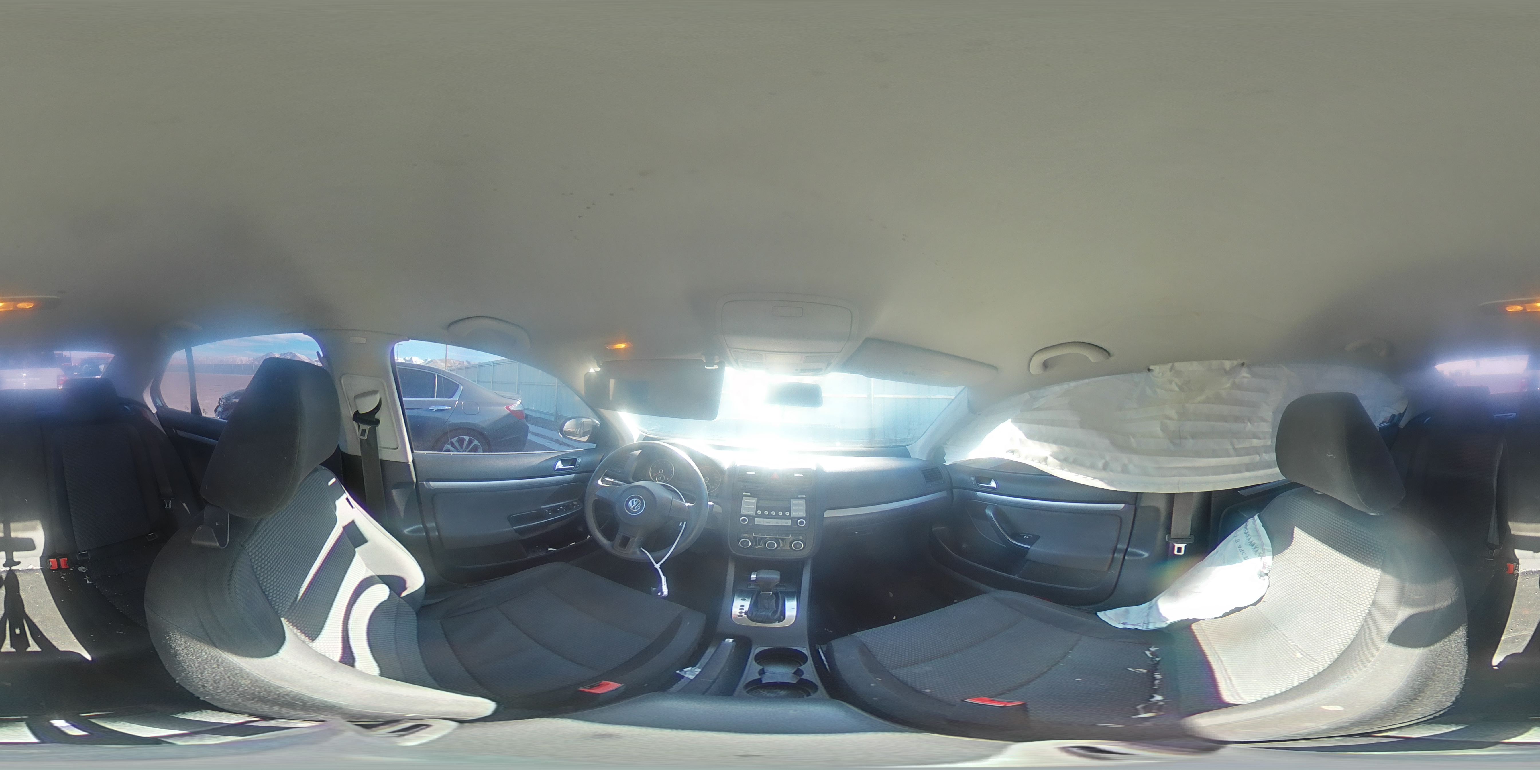 2010 Volkswagen Jetta - Image 12