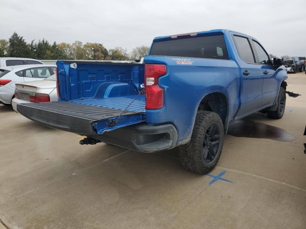 2023 Chevrolet Silverado - Image 3