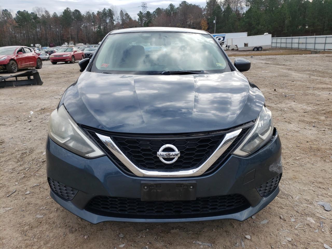 2016 Nissan Sentra - Image 5