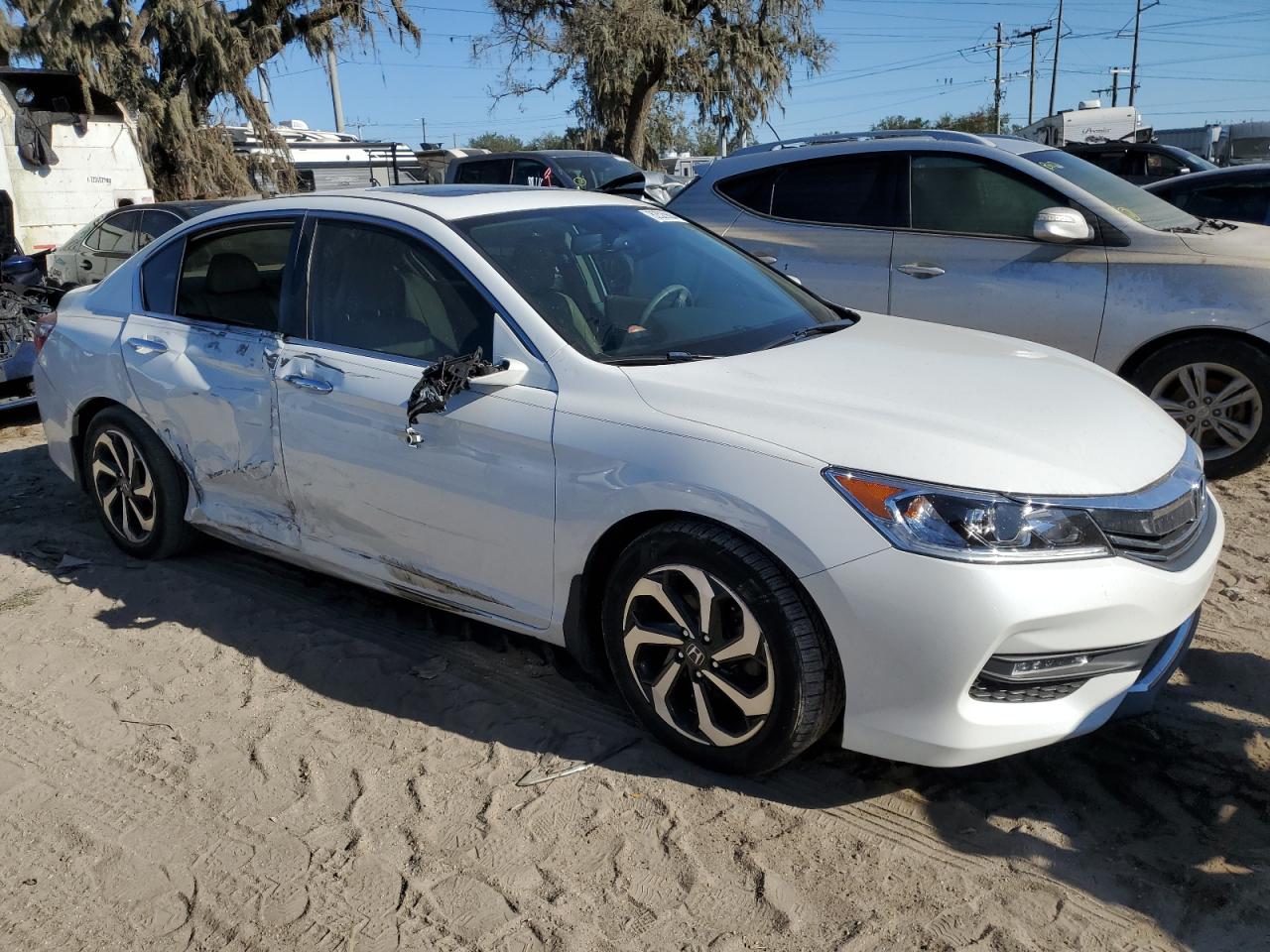 2016 Honda Accord - Image 4
