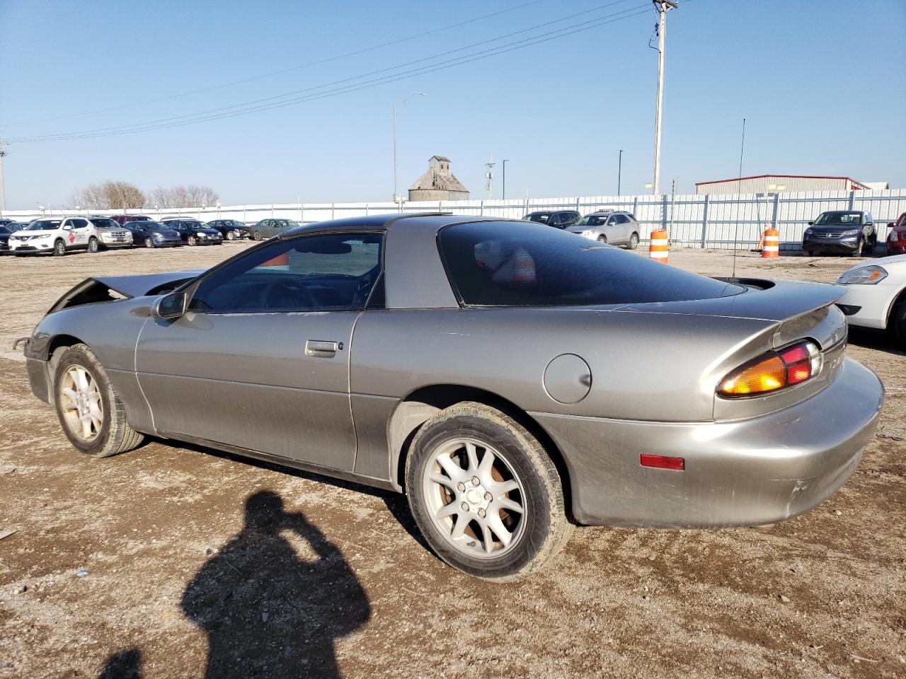 2001 Chevrolet Camaro - Image 2