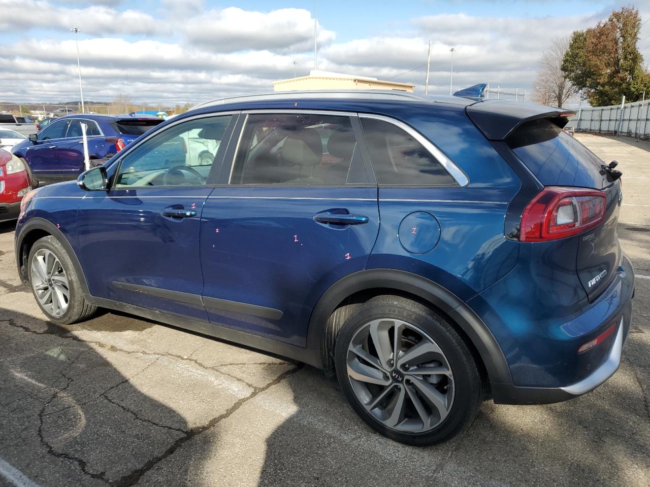 2019 Kia Niro - Image 2