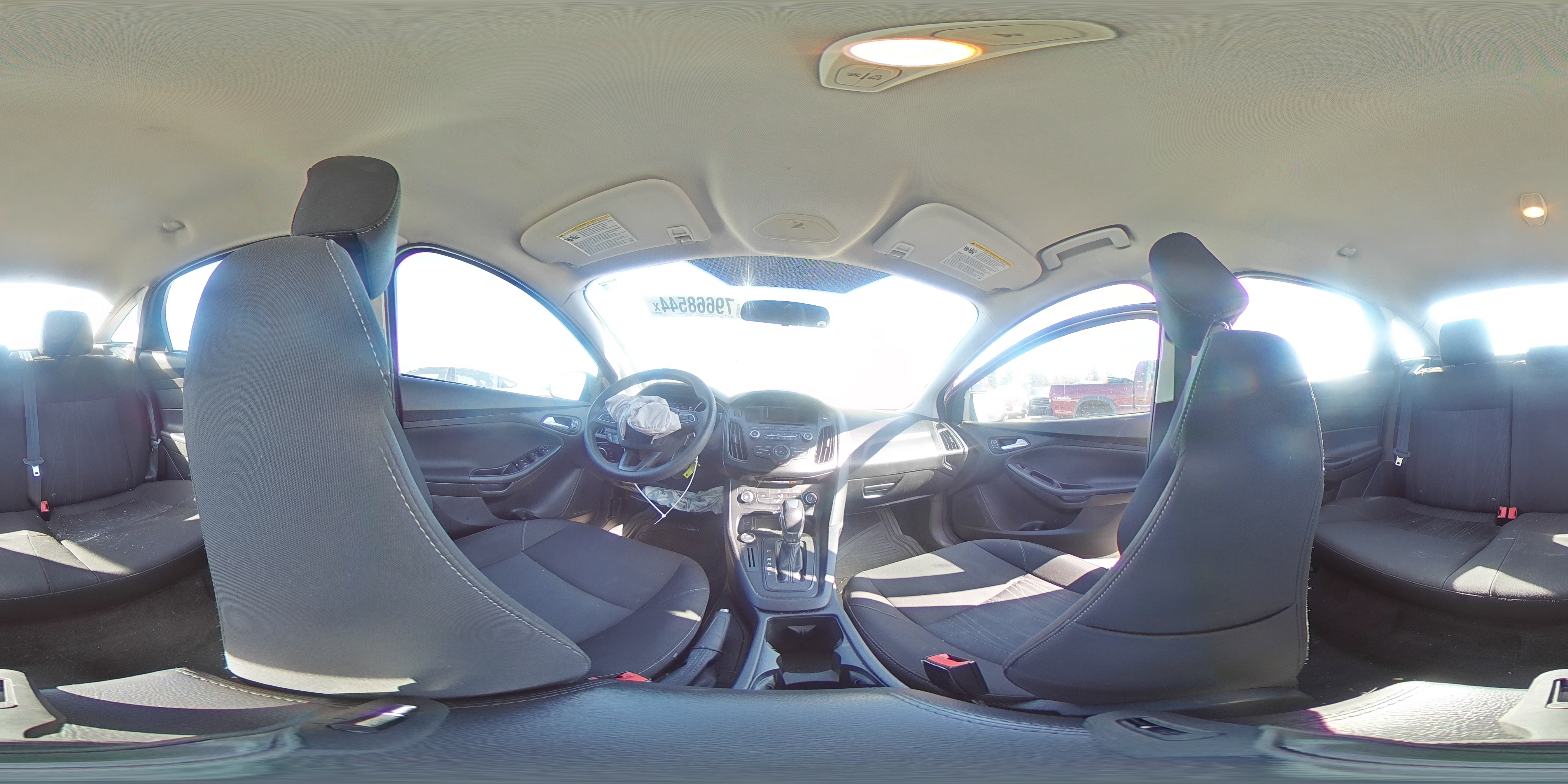 2015 Ford Focus - Image 13