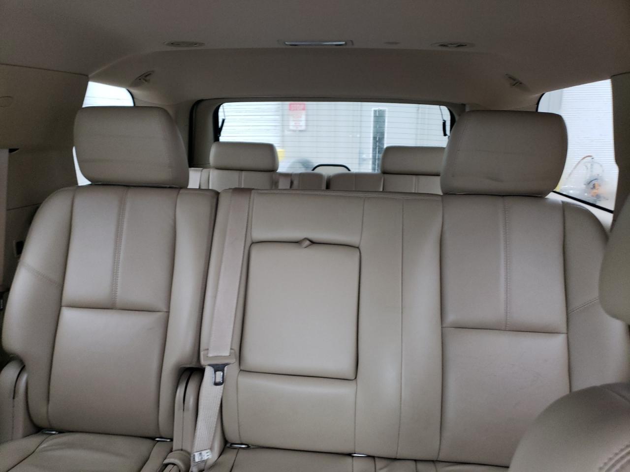 2011 GMC Yukon - Image 10