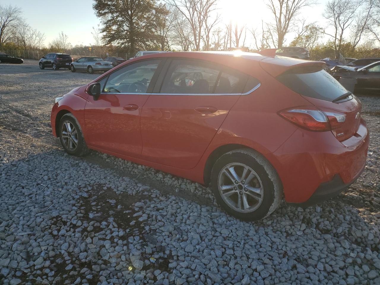2018 Chevrolet Cruze - Image 2