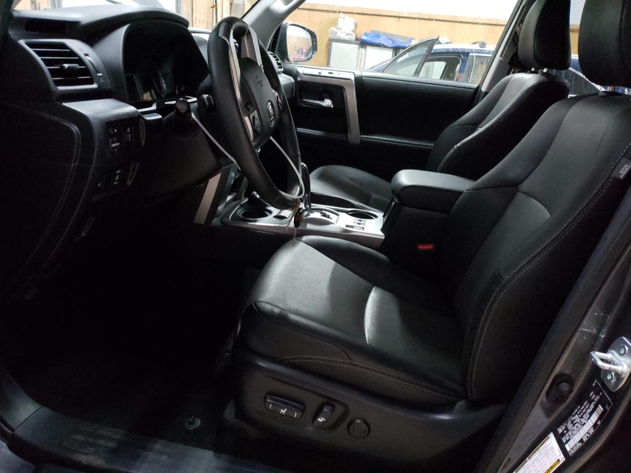 2019 Toyota 4Runner - Image 7