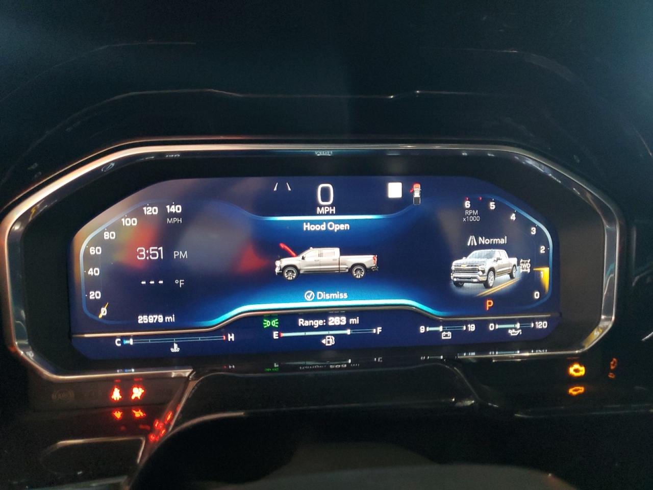 2022 Chevrolet Silverado - Image 9