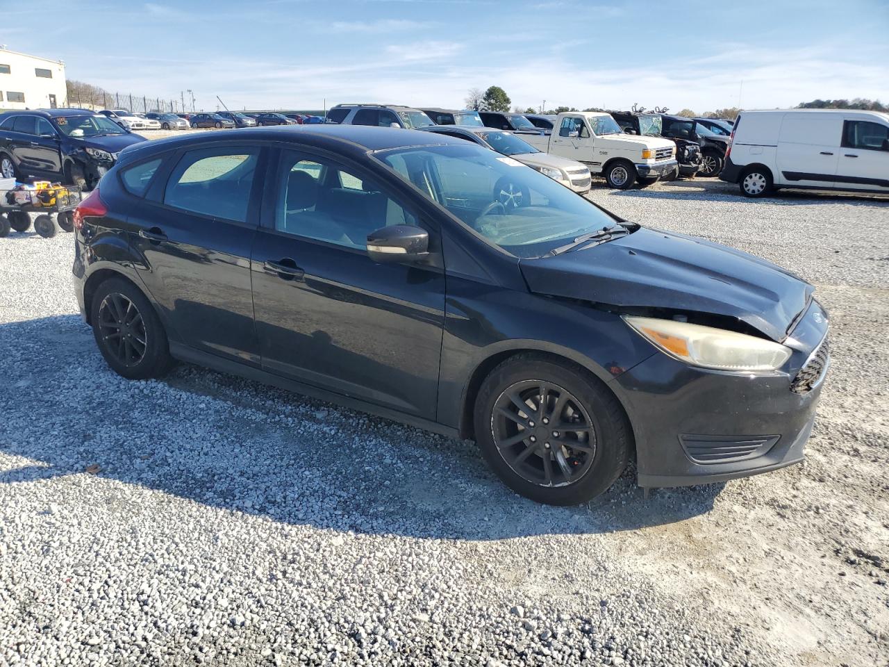 2015 Ford Focus Se VIN: 1FADP3K21FL276956 Lot: 81281994