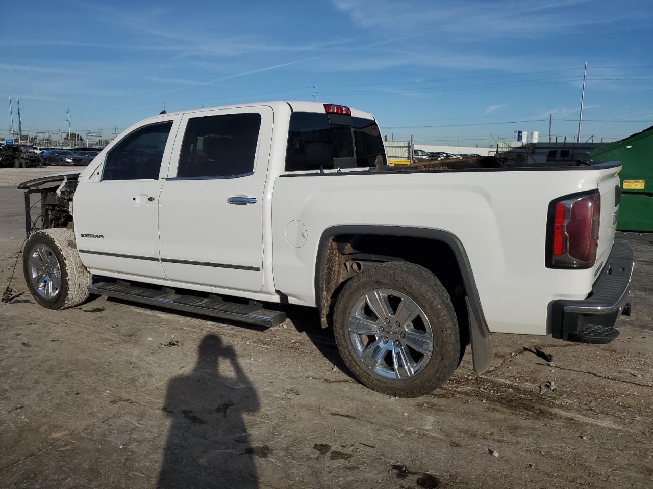 2017 GMC Sierra - Image 2