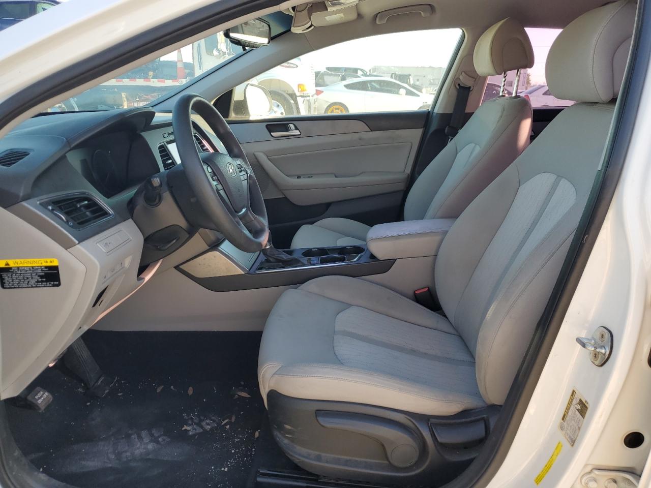 2017 Hyundai Sonata - Image 7