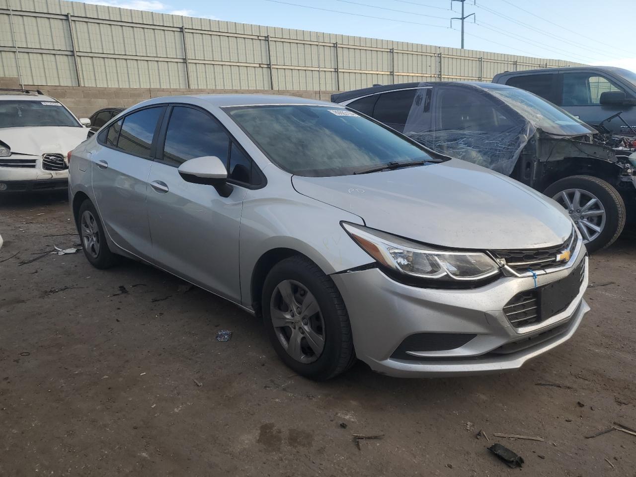 2017 Chevrolet Cruze - Image 4
