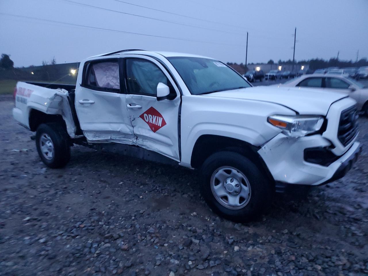 VIN 5TFAX5GN7KX155945 2019 TOYOTA TACOMA no.4