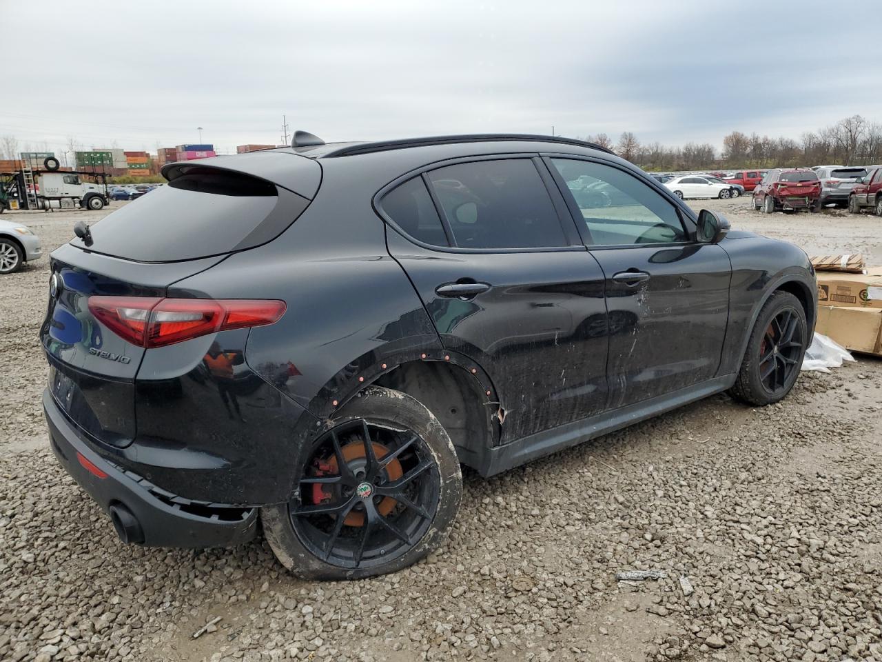 2019 Alfa Romeo Stelvio - Image 3