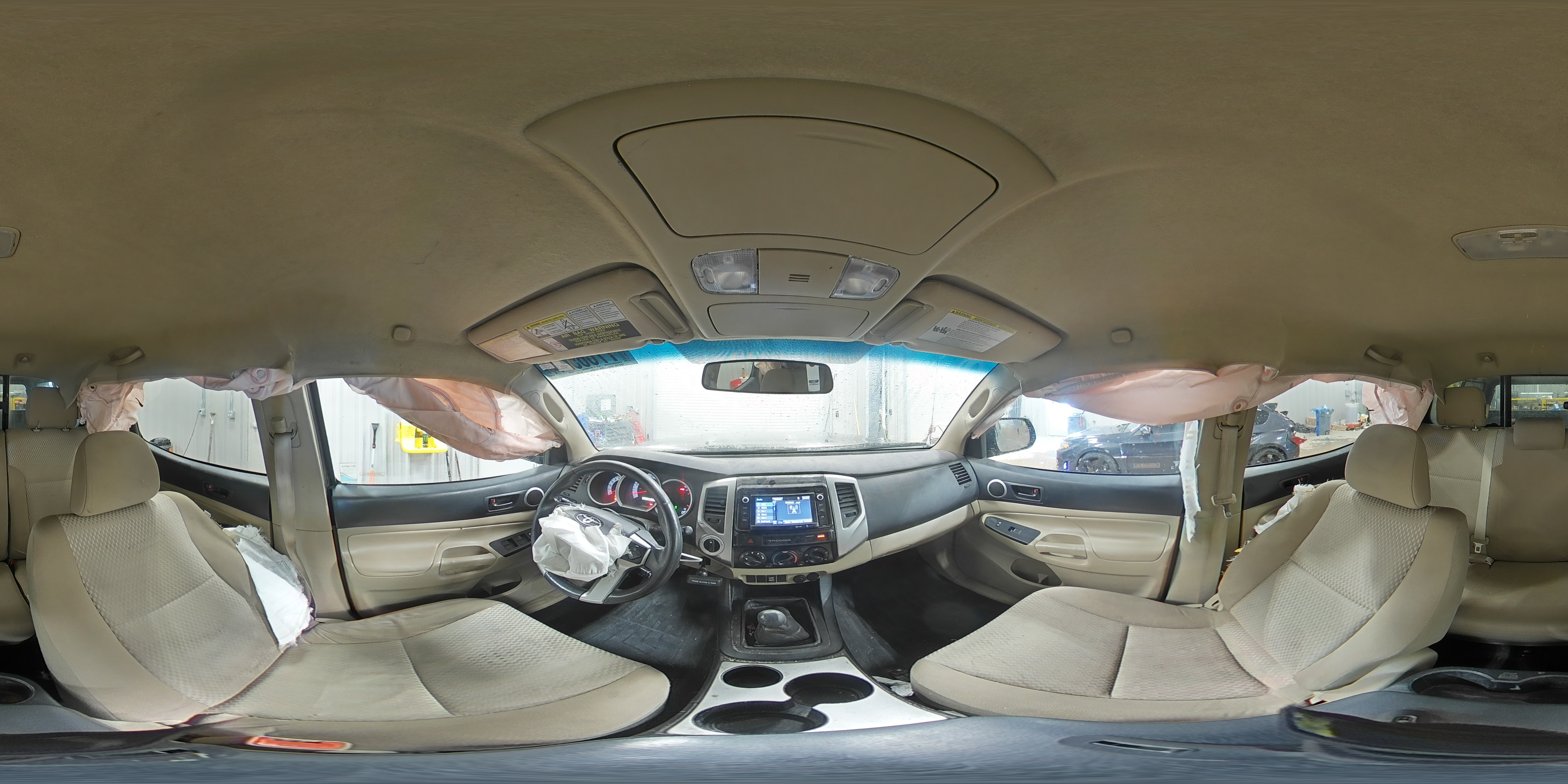 2015 Toyota Tacoma - Image 14