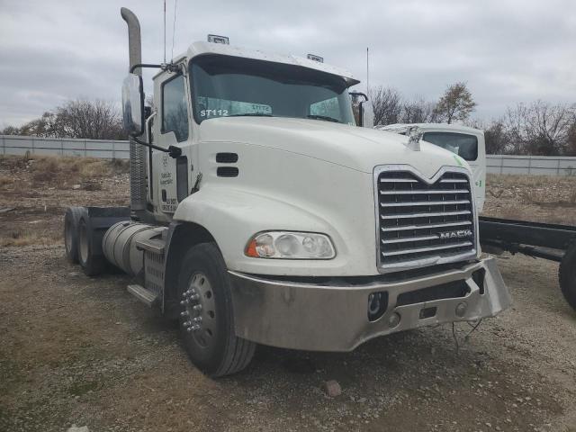 2017 Mack 600 Cxu600