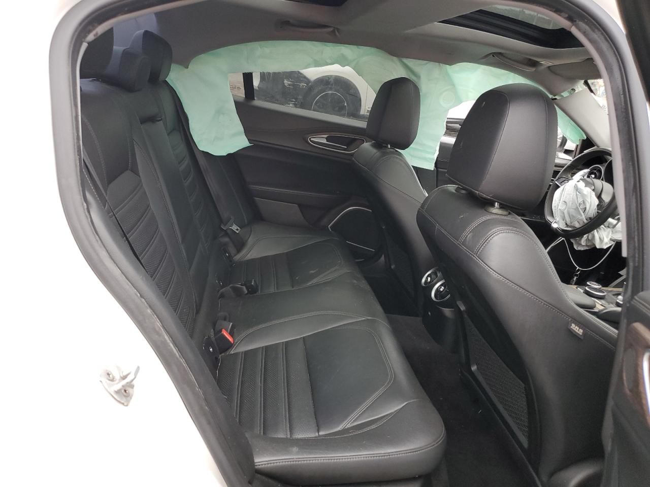 2017 Alfa Romeo Giulia Ti VIN: ZARFAECN4H7560270 Lot: 81929274