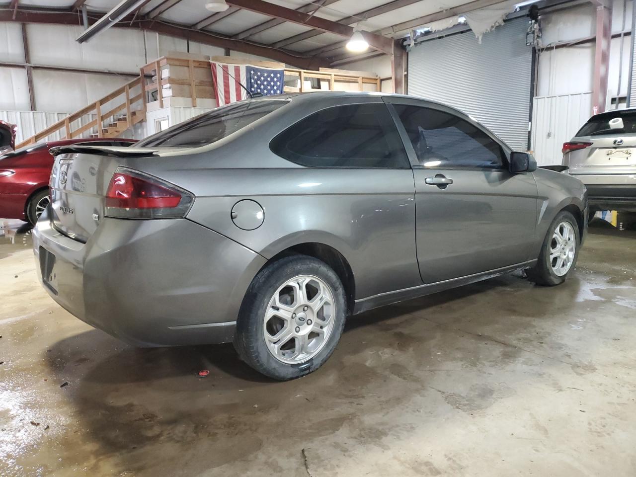 2010 Ford Focus - Image 3