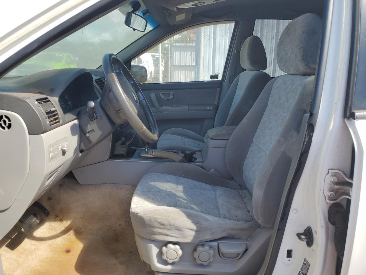 2005 Kia Sorento Ex VIN: KNDJD733255456373 Lot: 82689404