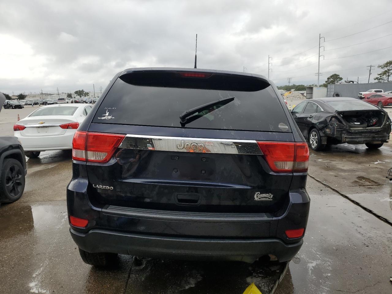2011 Jeep Grand Cherokee - Image 6
