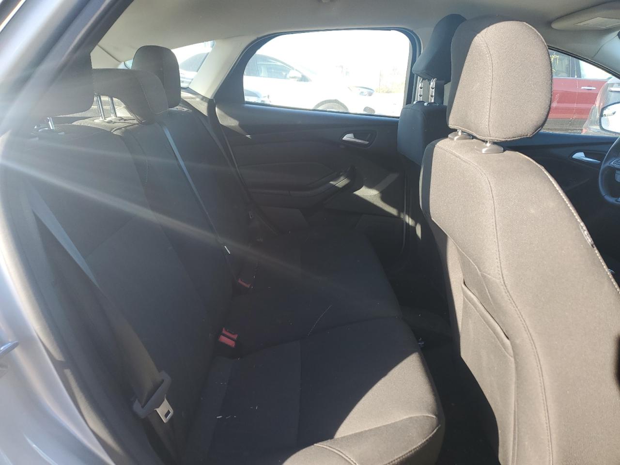 2016 Ford Focus Se VIN: 1FADP3K20GL378184 Lot: 79816234