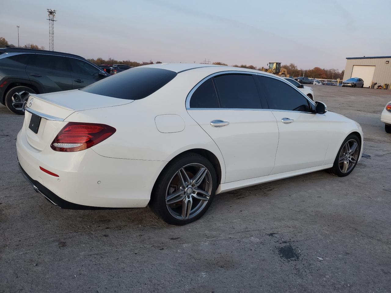 2017 Mercedes-Benz E-klasse - Image 3