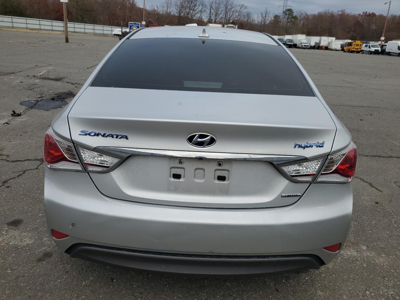 2013 Hyundai Sonata Hybrid VIN: KMHEC4A45DA098685 Lot: 81838094