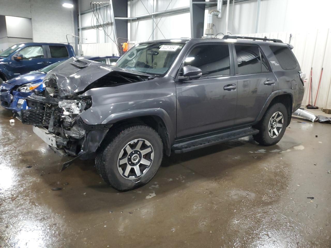 VIN JTEBU5JR1K5709156 2019 TOYOTA 4RUNNER no.1