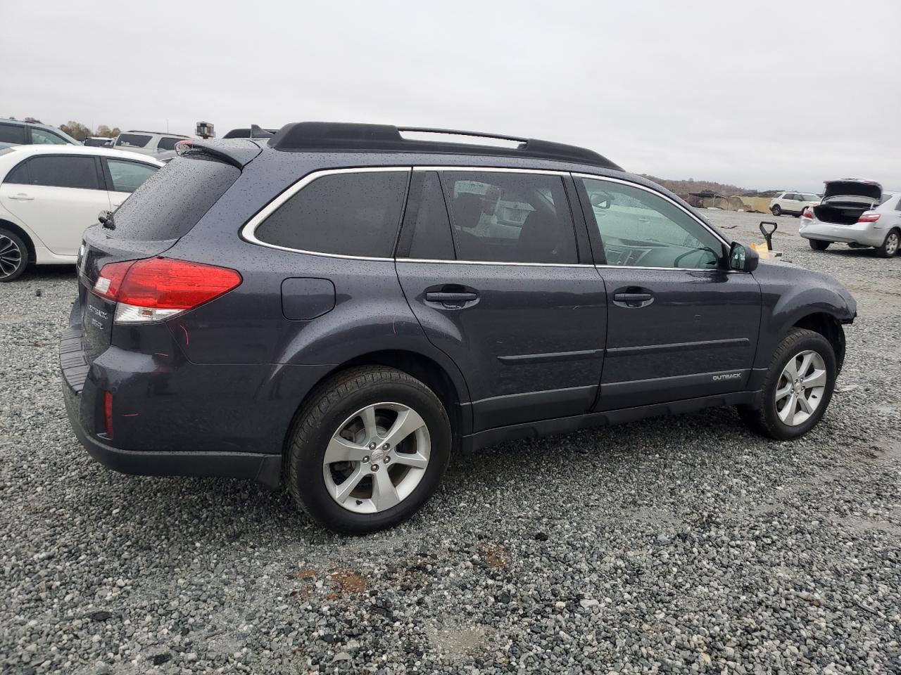 2013 Subaru Outback - Image 3