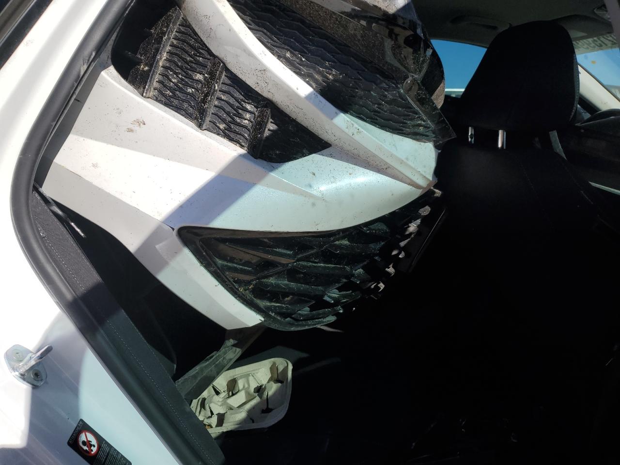 2022 Hyundai Sonata - Image 11