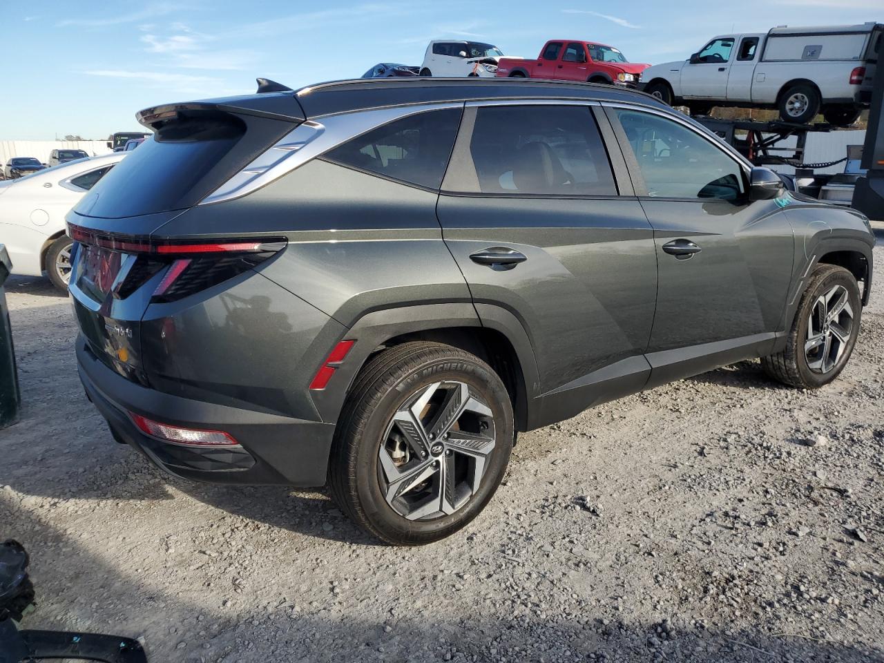 2023 Hyundai Tucson - Image 3
