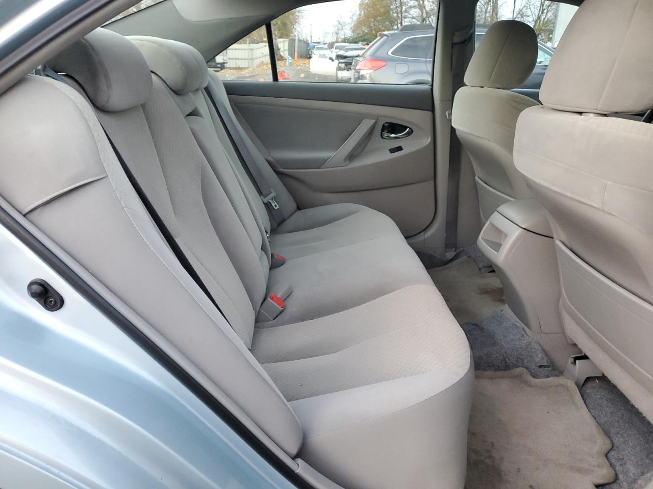 2009 Toyota Camry - Image 10
