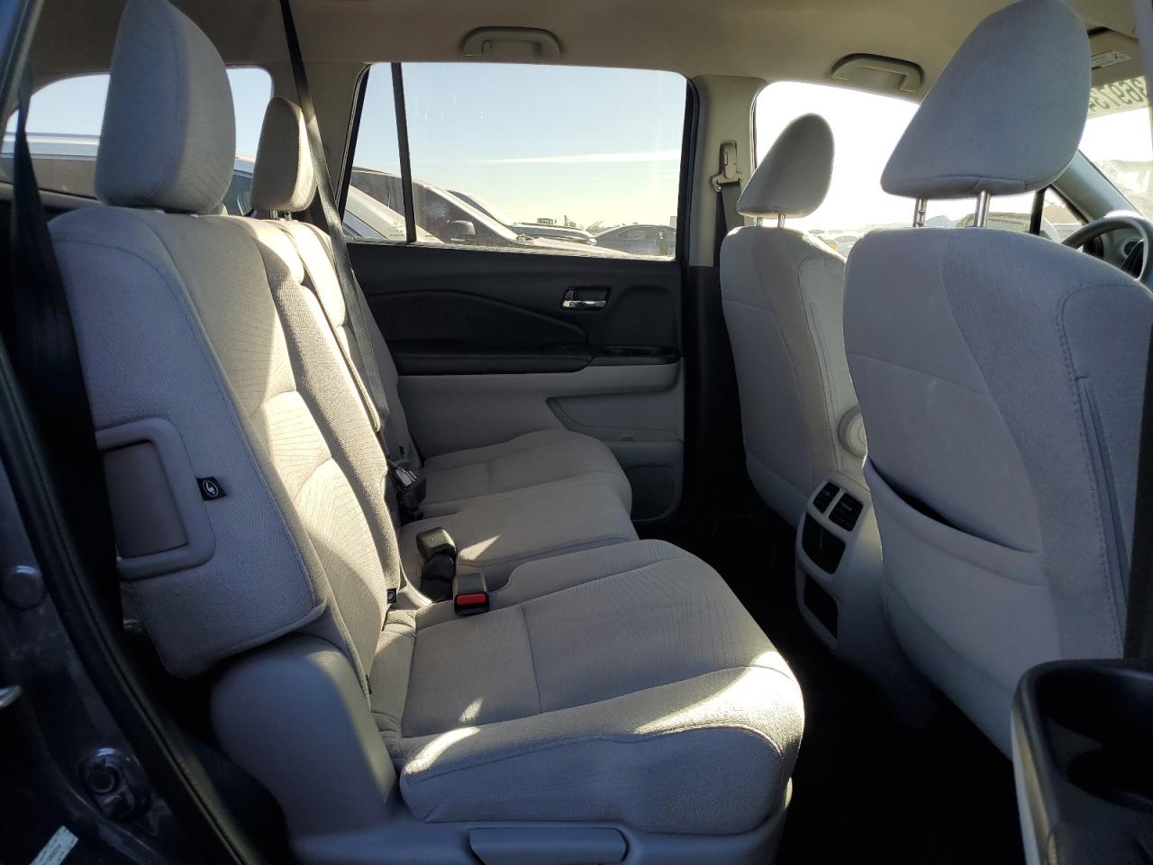 2016 Honda Pilot - Image 11