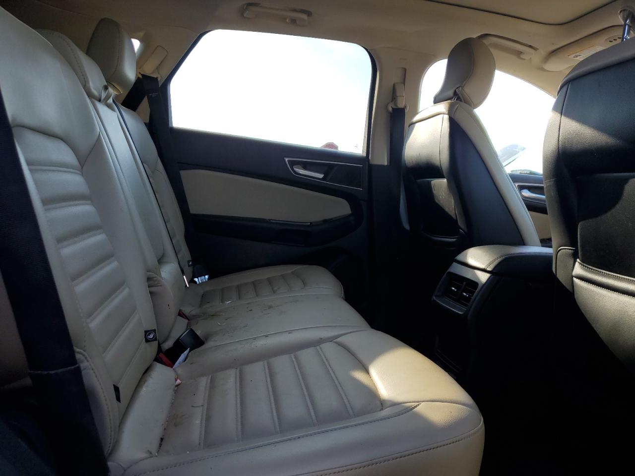 2015 Ford Edge - Image 12