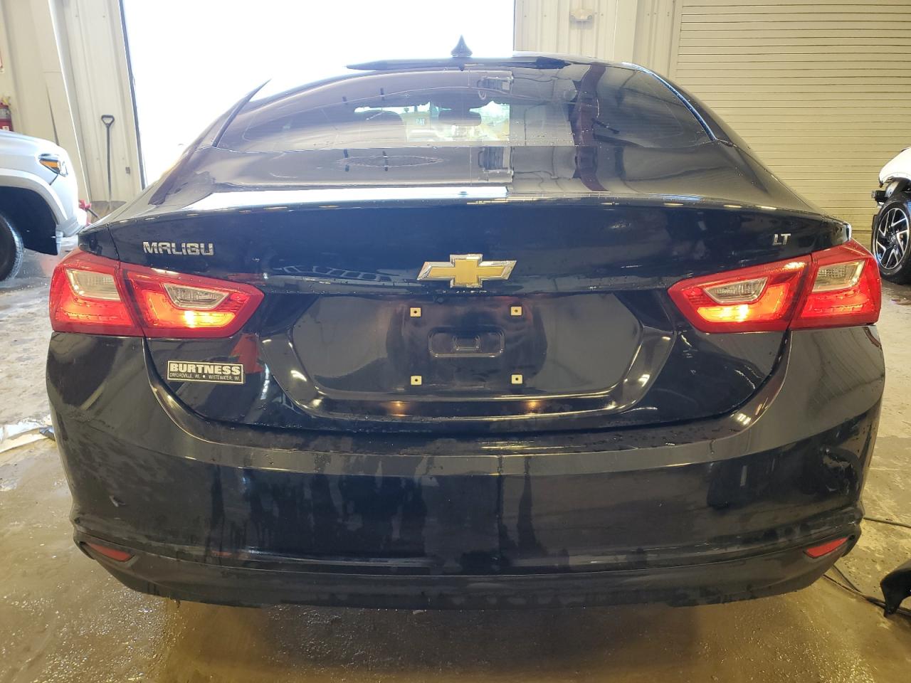 2017 Chevrolet Malibu - Image 6