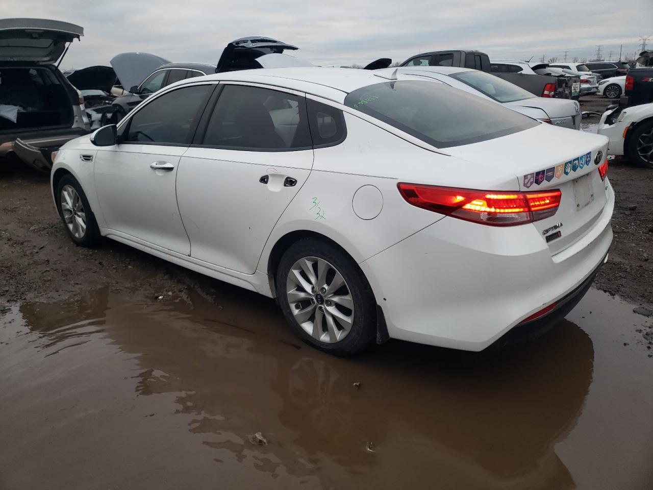 2016 Kia Optima - Image 2